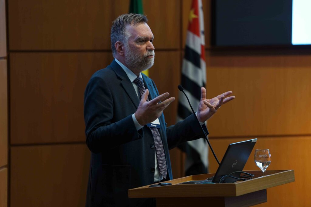 3ª Conferência FAPESP 2024 trata da formação de médicos-cientistas nos Estados Unidos