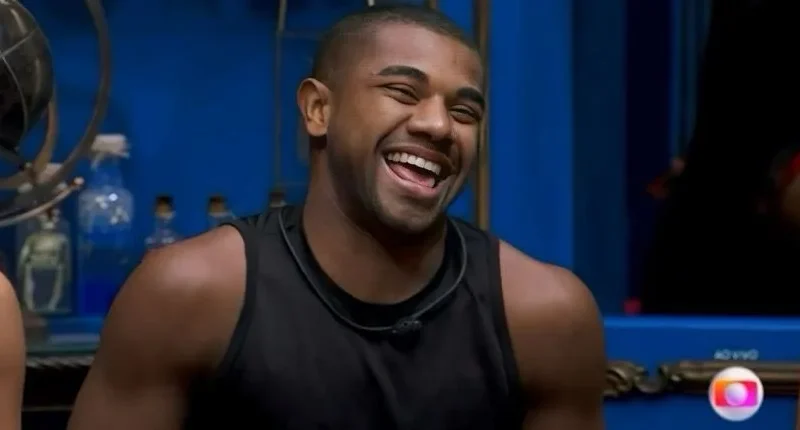 Assessoria de Davi Convoca Torcida para votar em participante para não chegar a final