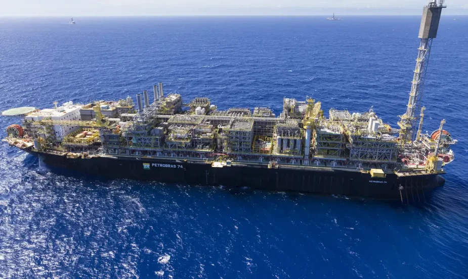 Campo de Búzios alcança 1 bilhão de barris de petróleo produzidos