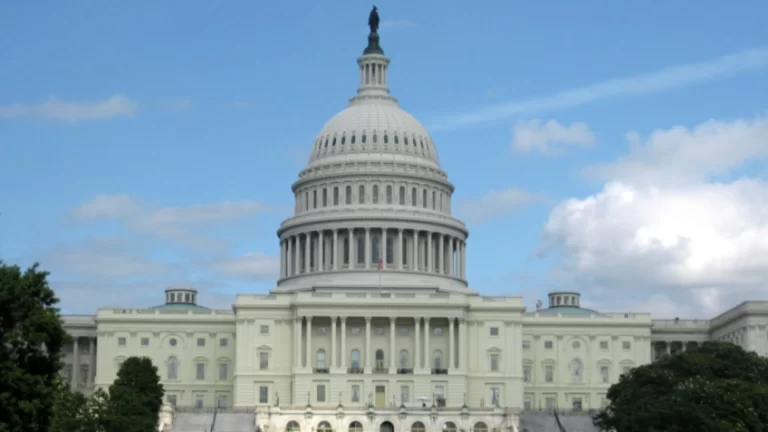 Comissão dos EUA diz que Moraes “censura” oposição ao governo Lula