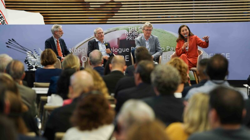 Em palestra a empresários, ganhadores do Prêmio Nobel destacam a importância da pesquisa básica