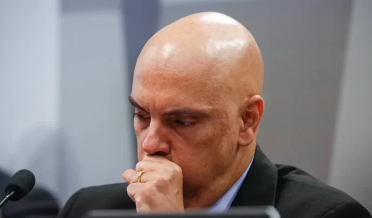 Especialista aponta “equívocos jurídicos” de Moraes contra Musk: "Qual fala do Musk teria estimulado crime?"