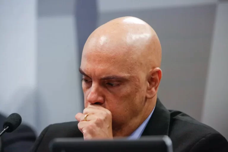 Especialista aponta “equívocos jurídicos” de Moraes contra Musk: "Qual fala do Musk teria estimulado crime?"