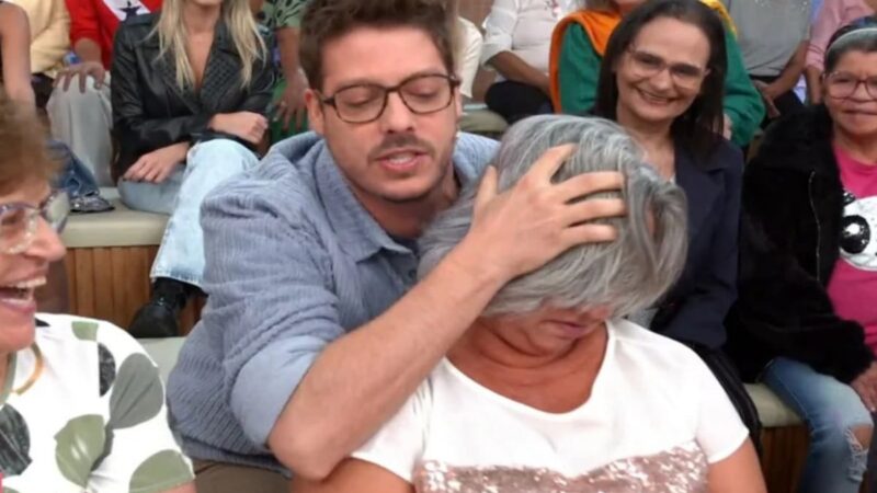 Fábio Porchat ironiza caso do morto em banco de Bangu e divide o público | Televisão