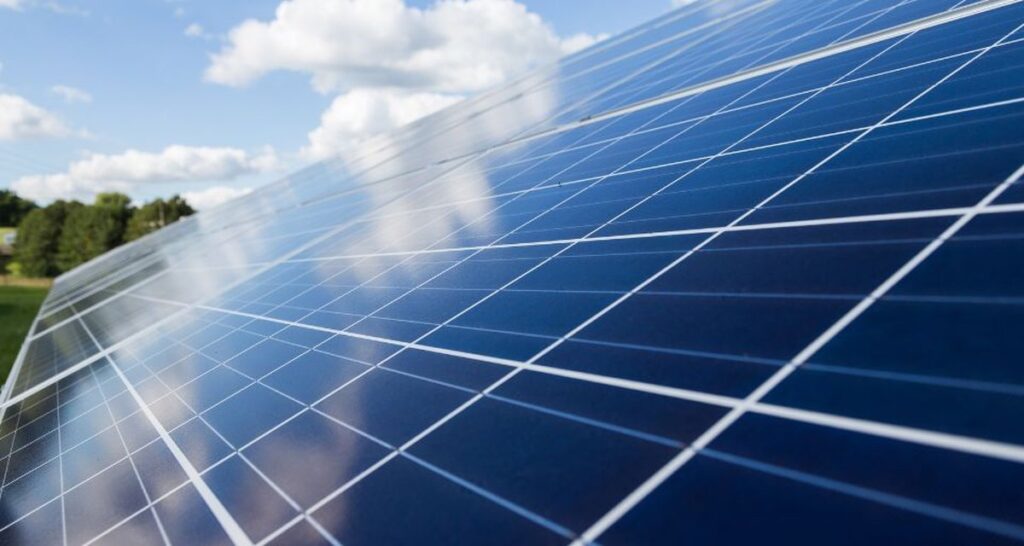 Boom dos investimentos em energia solar alcançam os R$ 200 bilhões no Brasil