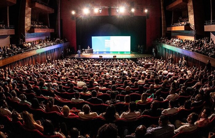 Com homenagem às lendas, Prêmio Melhores do Ano nas Artes Marciais promete edição histórica neste domingo