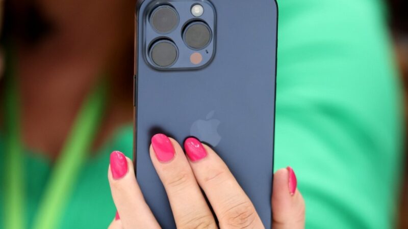 Deputado abre denúncia sobre suposto vazamento de dados de pais de alunos no PR