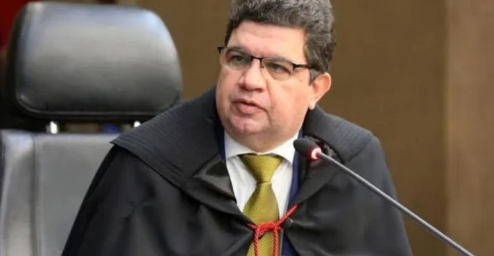 Desembargador é perseguido antes de julgar caso bilionário em AL