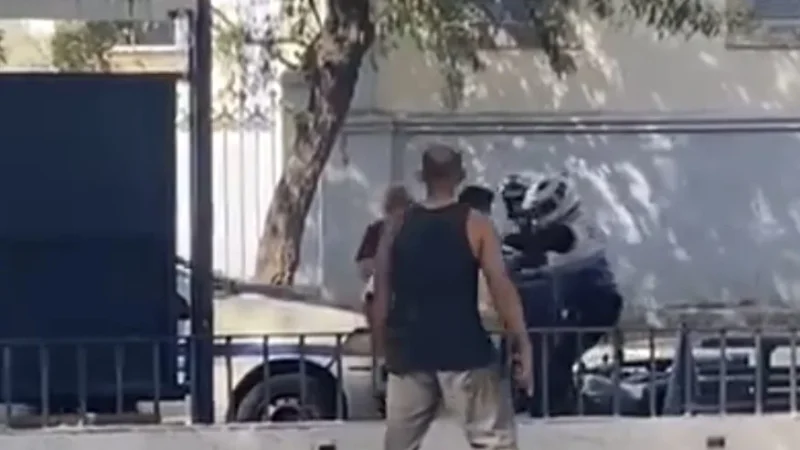 ( Vídeo) Policial Reage e Atira em Homem que o Agrediu em Abordagem no Rio! Legítima Defesa ou Excesso?