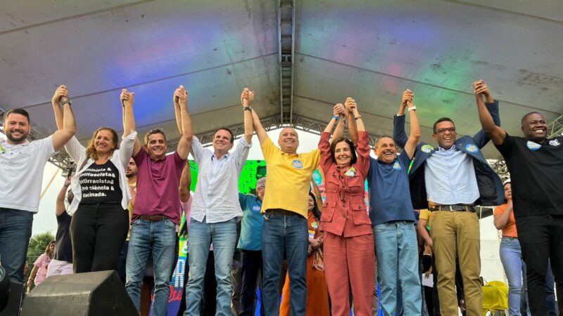 Convenção de Max Lemos e Tuninho Vira Virou lota o espaço Reação Arena, em Queimados