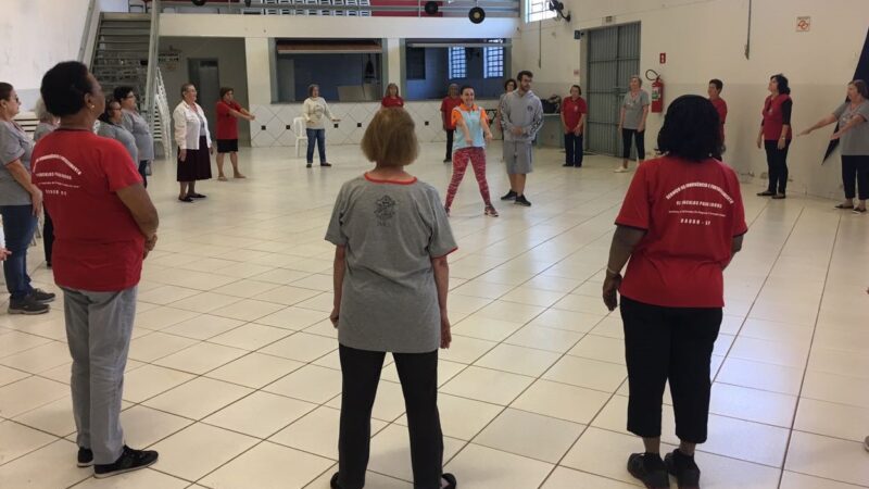 Estudo aponta exercício intervalado de alta intensidade como o mais benéfico para mulheres idosas