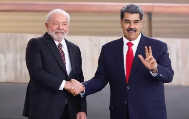 Governo Lula elogia eleição “pacífica” na Venezuela