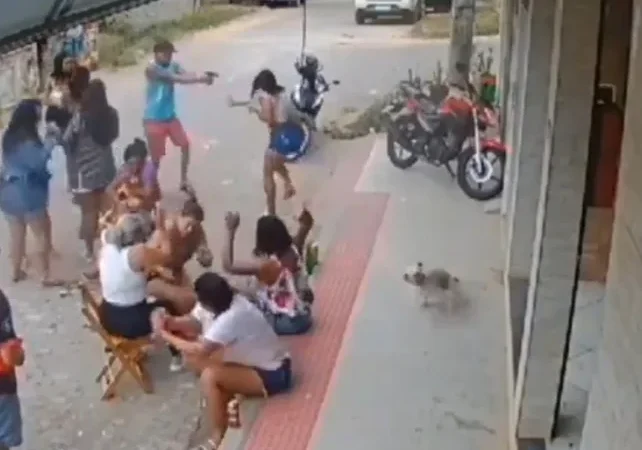 Homem Mata ex Mulher a Tiros em Frente a Bar Durante Resenha com amigas