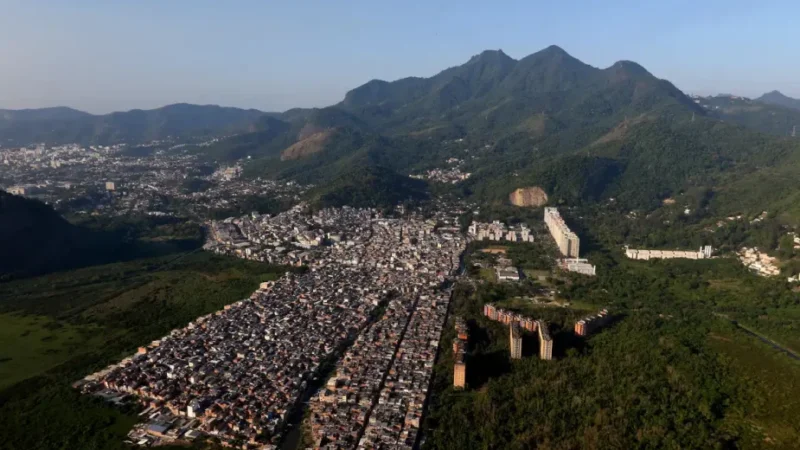 operação mira transporte clandestino e demolições na Zona Oeste