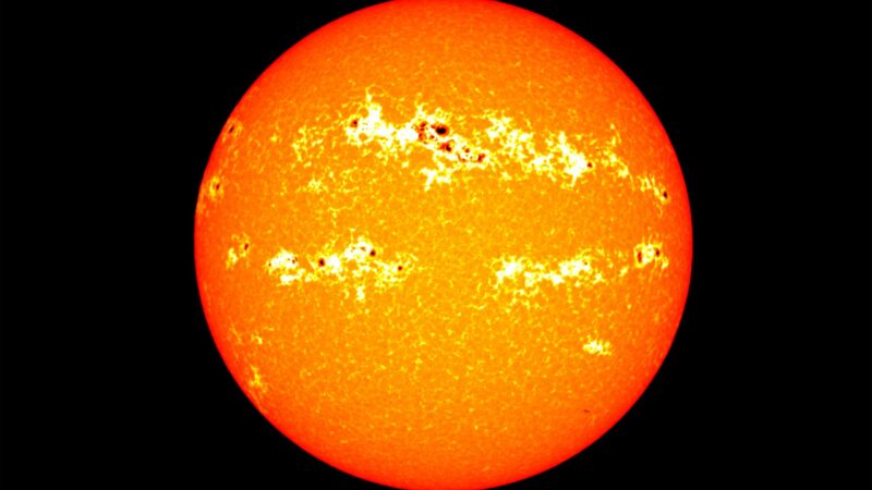 Sol atinge maior nº de regiões propensas à explosão em 20 anos