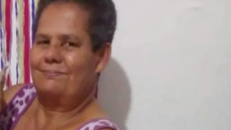 Corpo de Mulher Morta pelo Filho em Cosmos Ainda Não Foi Liberado Devido a Digitais Queimadas
