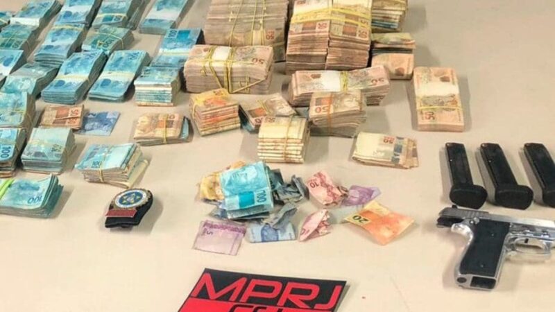 Operação prende vereador Bruno Pezão com R$ 663 mil em Campos