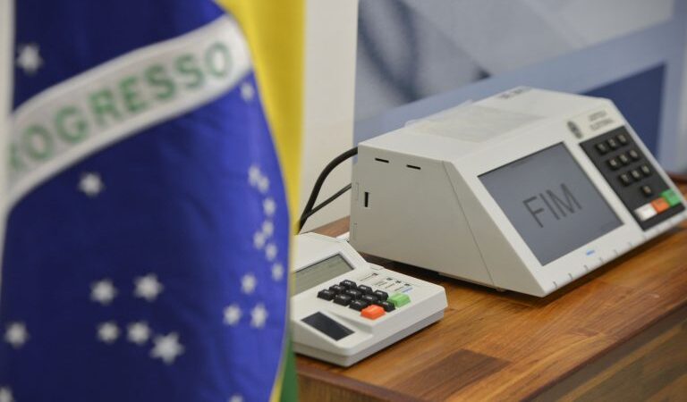 Do Seu Município ao Autoritarismo: O Risco Que Você Precisa Enxergar