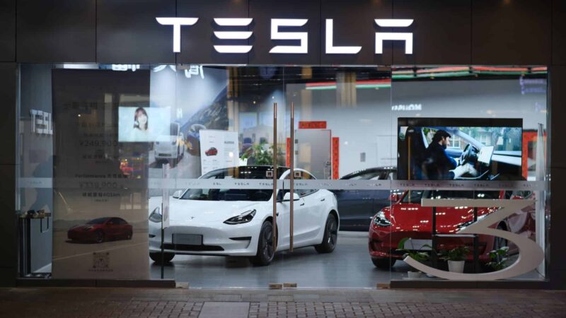 Vendas globais da Tesla voltam a crescer, segundo relatório