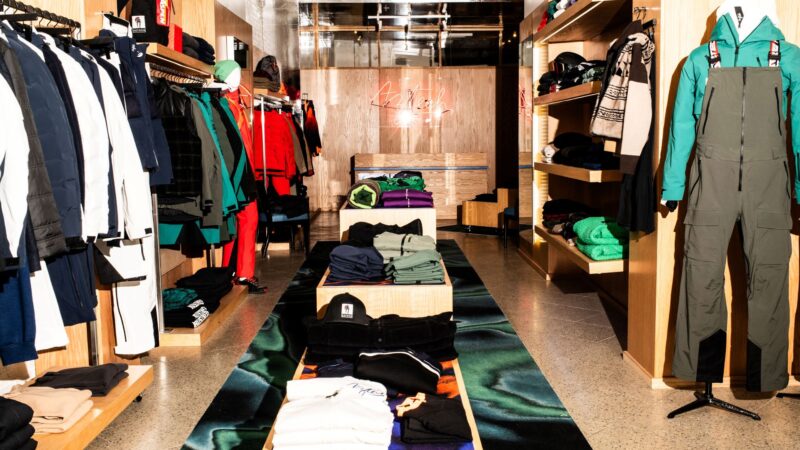 A marca de esqui que caiu no gosto pelo efeito “se você conhece, conhece”