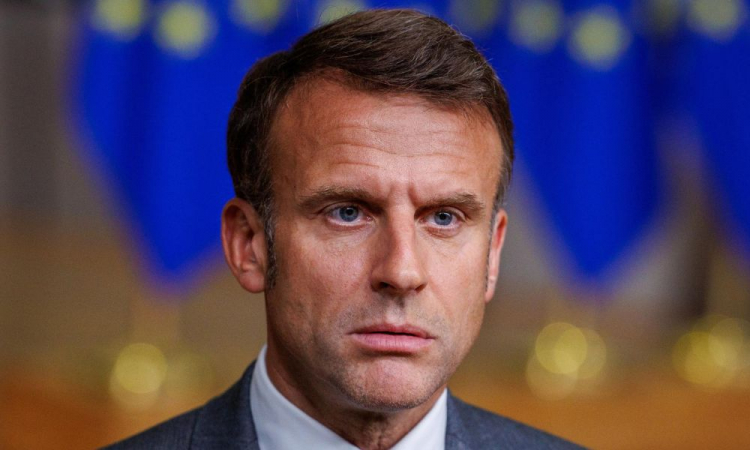 Macron afirma que União Europeia precisa estar pronta para reagir a possíveis tarifas de Trump