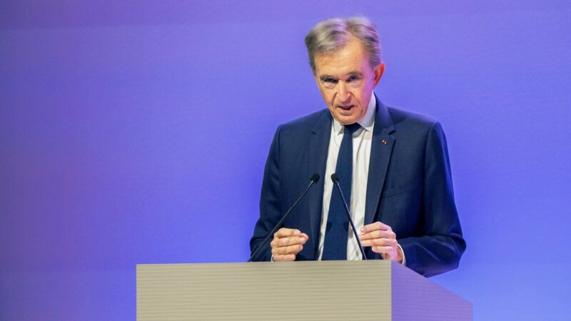 Arnault Fica na LVMH
