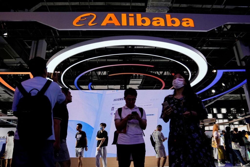 DeepSeek + ChatGPT? Alibaba anuncia IA “boa e barata” e ações disparam