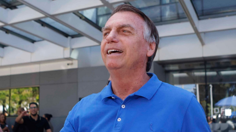 Bolsonaro agradece doações de R$ 17 milhões por Pix de apoiadores