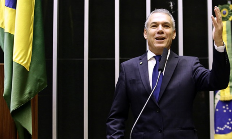 Zé Silva critica aumento de impostos e cobra governo: ‘É hora de planejar melhor, não penalizar o povo’