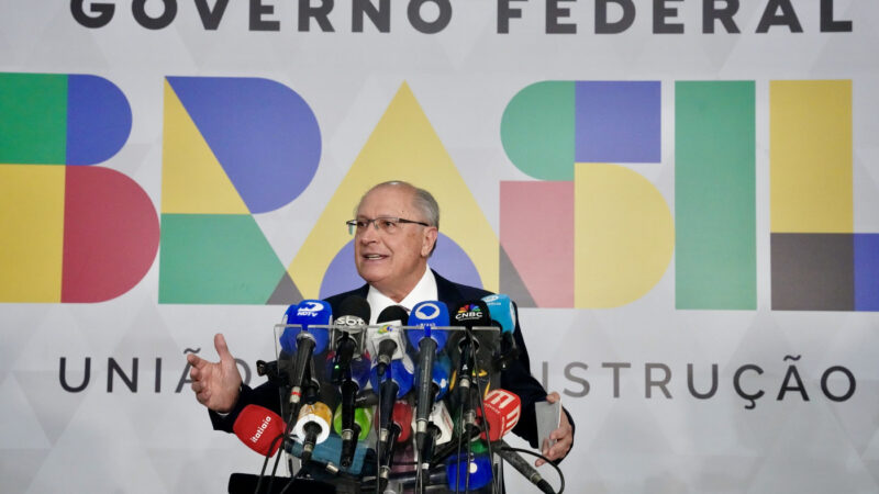 Geraldo Alckmin ganha destaque no governo devido às negociações comerciais com os EUA