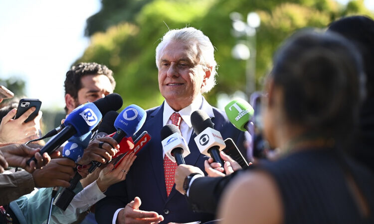 Ronaldo Caiado anuncia fundo de crédito para mitigar efeitos do tarifaço