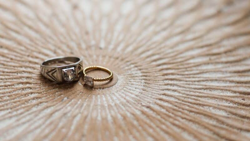 Marketing para Joalherias: Como Aparecer para quem Busca Presentes de Luxo