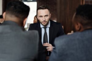 Como divulgar meu serviço de consultor: Como Vender Conhecimento e Atrair Empresas